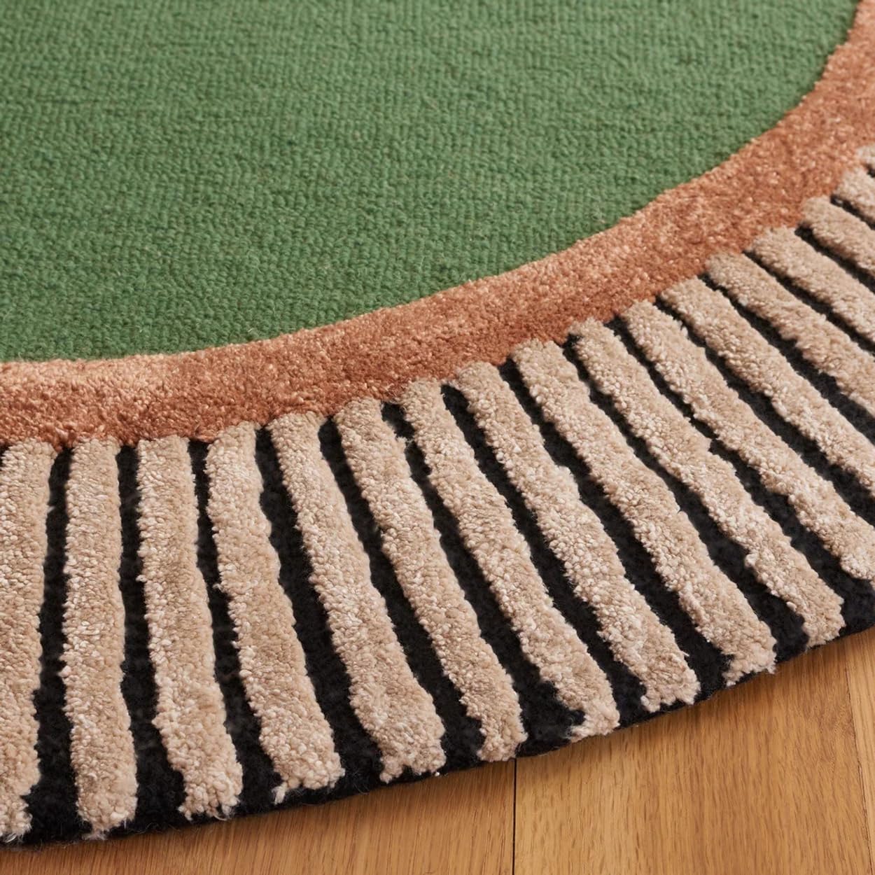 Handmade Tufted Oval Shape Carpet with Super Soft Woolen Carpet for Your Bedroom & Living Room