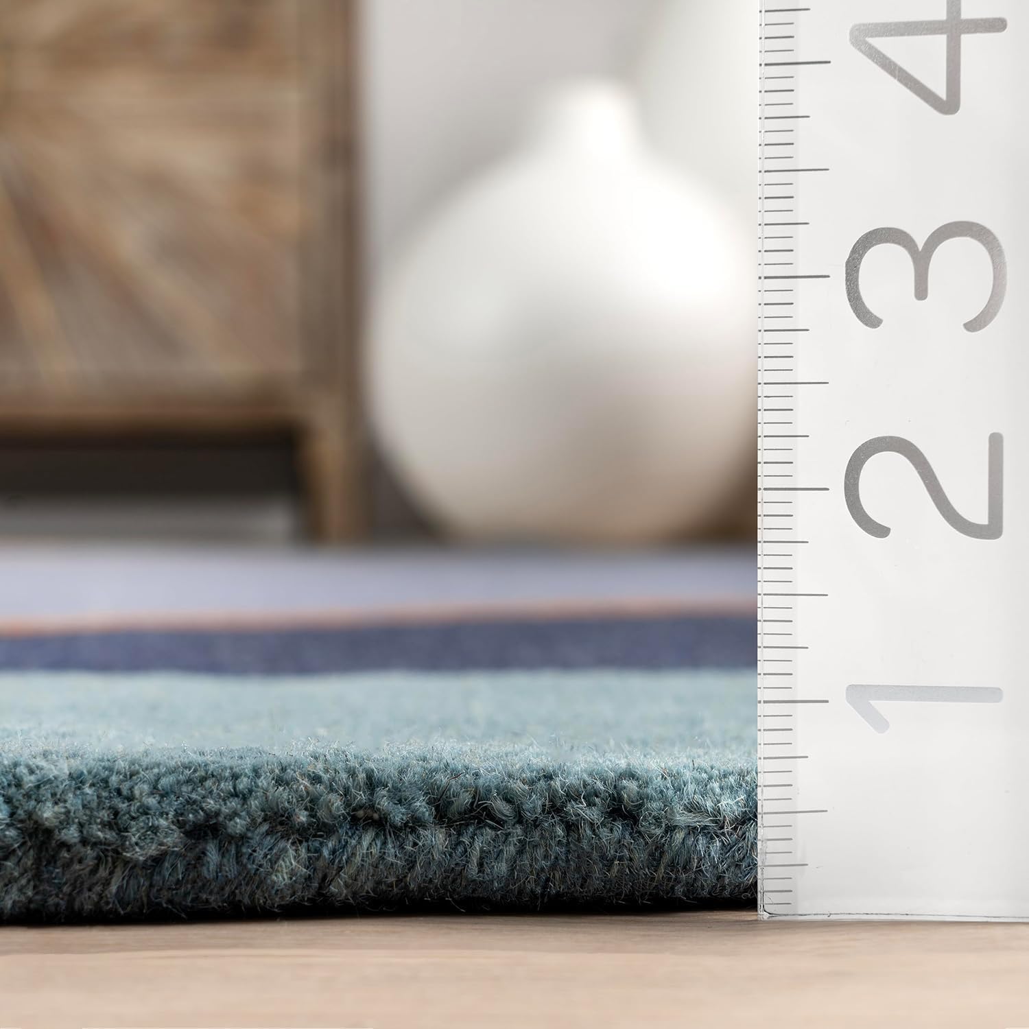 Handmade Tufted Oval Shape Carpet with Super Soft Woolen Carpet for Your Bedroom & Living Room