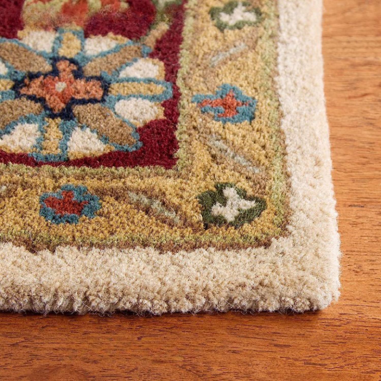 Floral Woolen Handmade Rectangular Bedroom Drawing Room Hall and Floor