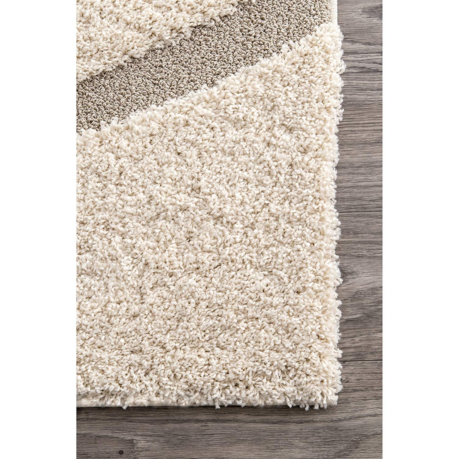 Luxurious Shaggy Carpet Plush Comfort for Home