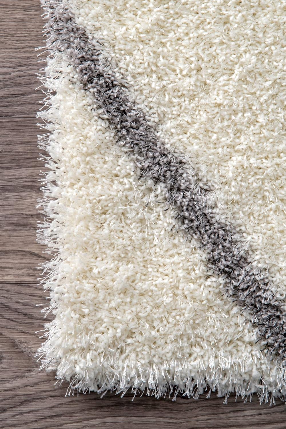 Luxurious Shaggy Carpet Plush Comfort for Home